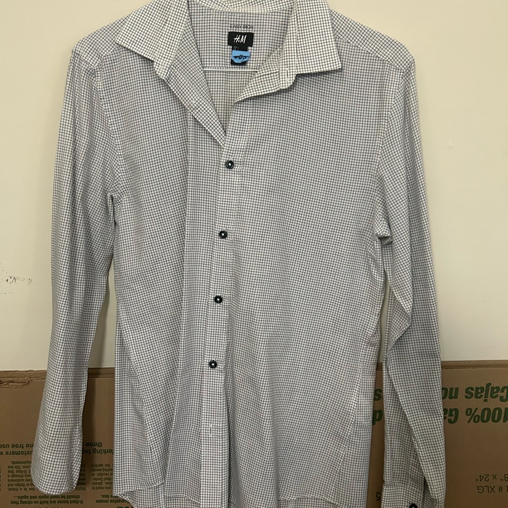 H&M Easy Iron Mens Long Sleeve Button‎ Down Dress Shirt Grid Pattern